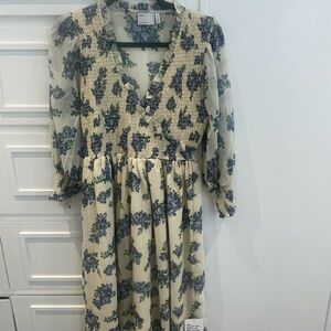NWT ASOS Floral Maxi Dress in Cream and Blue. Size 6
